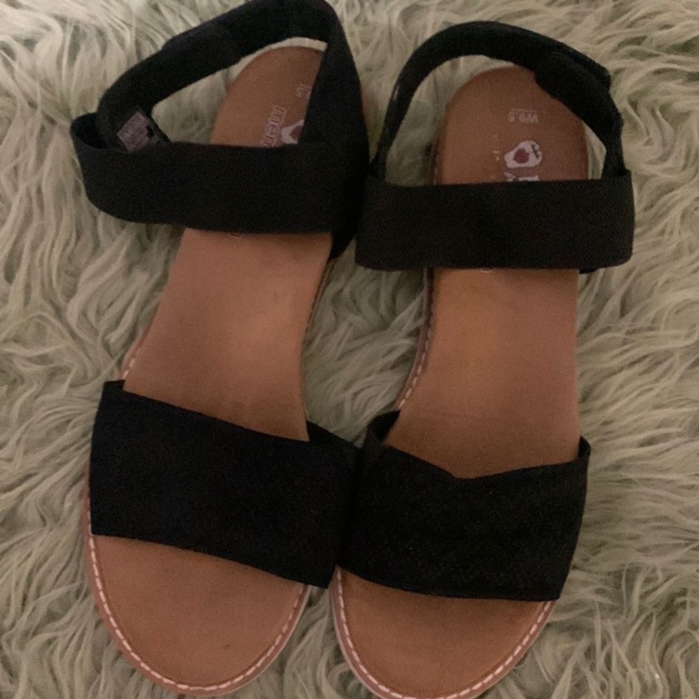 Boss Memory Foam Sandals
